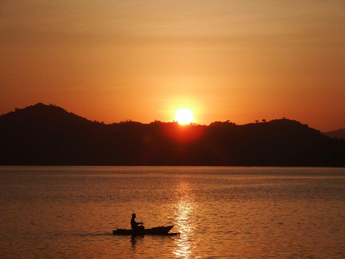 Villa Pemandangan Sekotong Barat ภายนอก รูปภาพ